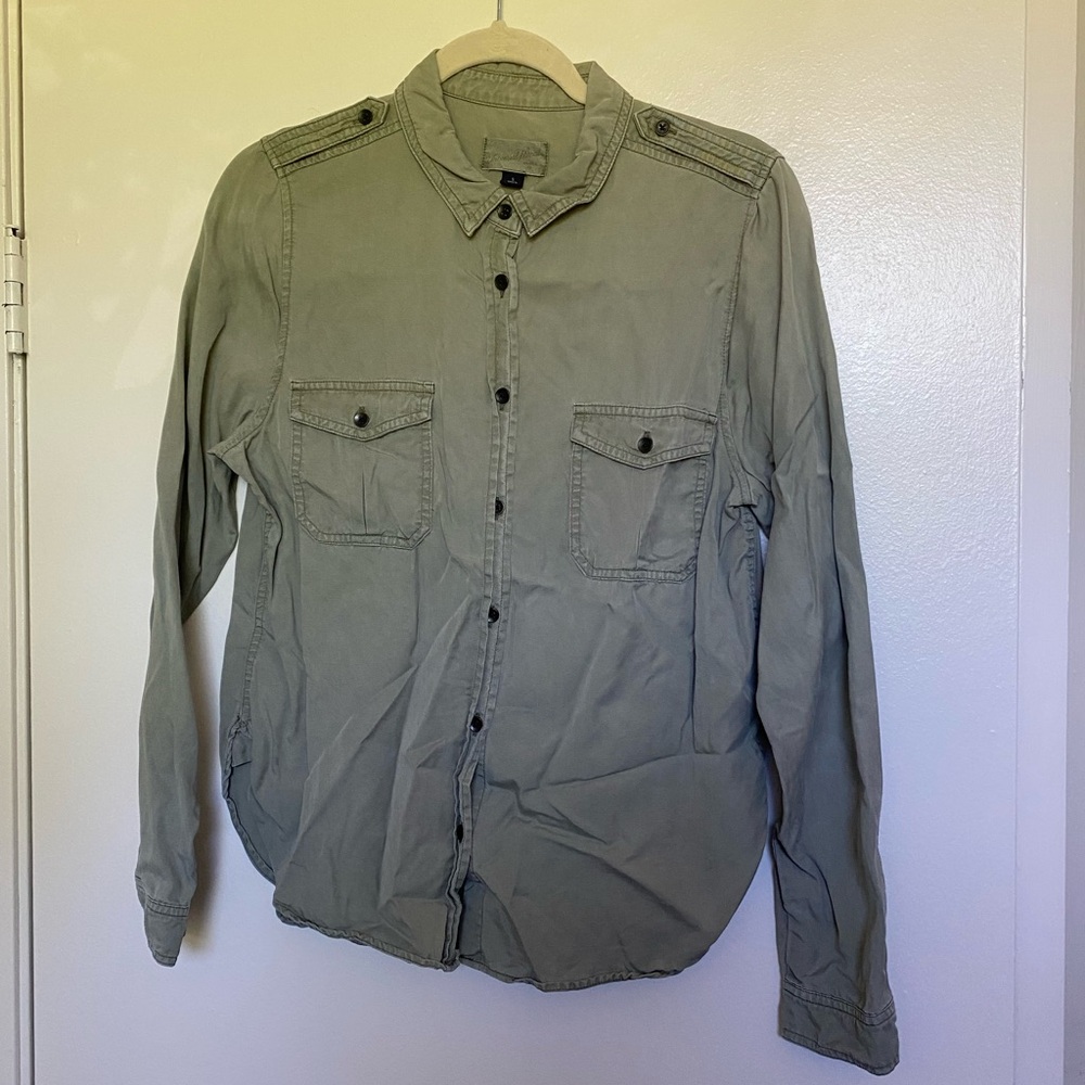 DONATING 10/4 - Universal Thread Green Lightweight Shirt Jacket